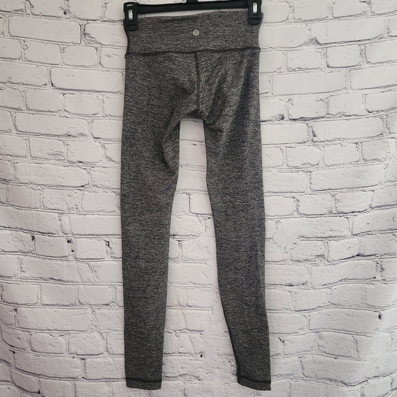 Lululemon Wunder Under Tight - Picture 7 of 12